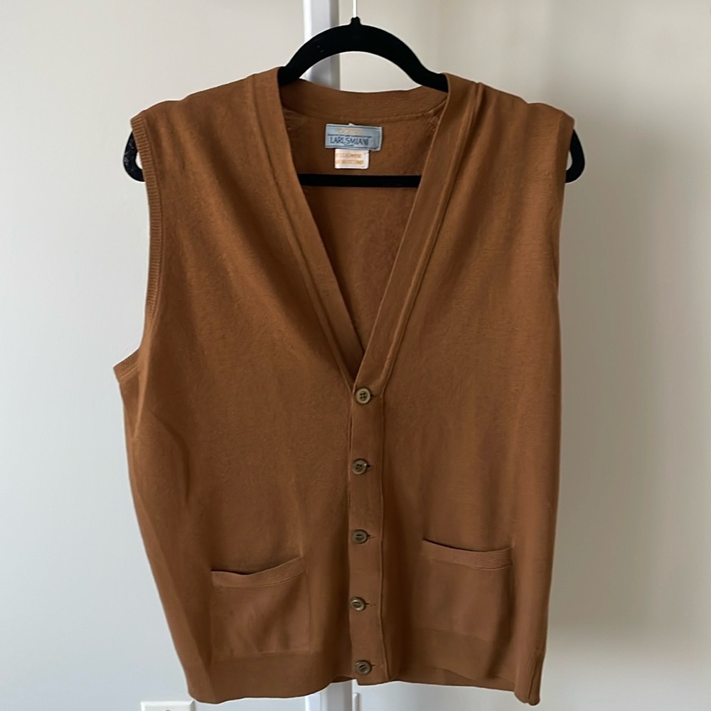 Barrie for Larusmiani brown cashmere buttoned sweater vest, size EU 40/ US M
